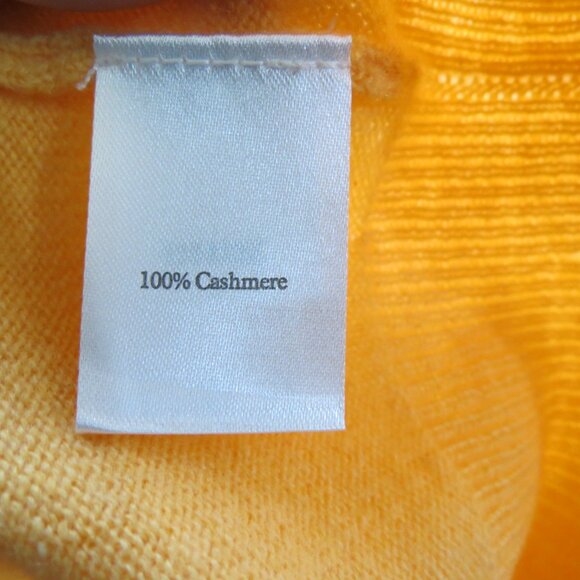 Pure Collection 100% Cashmere Cardigan Sweater Apricot Color Size 12 Flaw - Picture 9 of 12